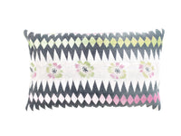 Unique Indian sari pillowcase 30x50 with colorful boho bohemian pattern in green and purple/pink shades - sari pillow, vintage/upcycled Indian pillowcase